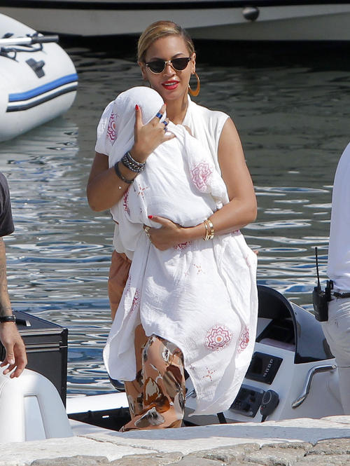Beyonce, Jay-Z And Blue Ivy Leaving St. Barth
