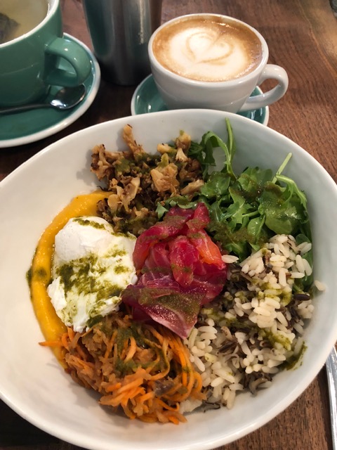 Australian Mums & Dads at Charley St Cafe with kids having brunch and coffee